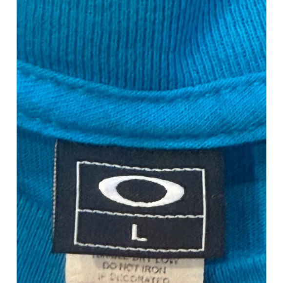 Vintage Oakley Tee Mens Blue with black White Logo Size Large EUC - Picture 2 of 7